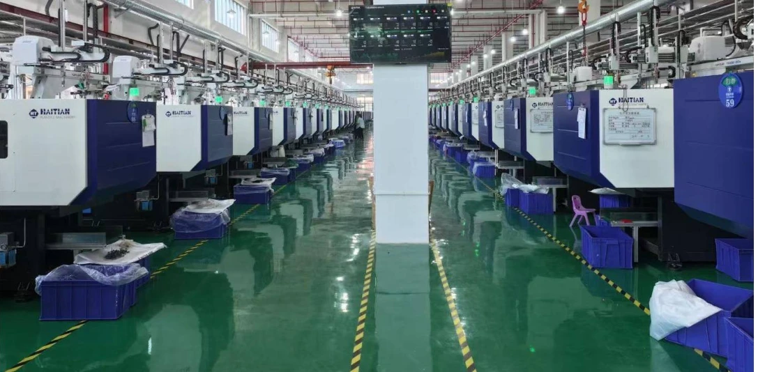 More than 320 injection molding machines