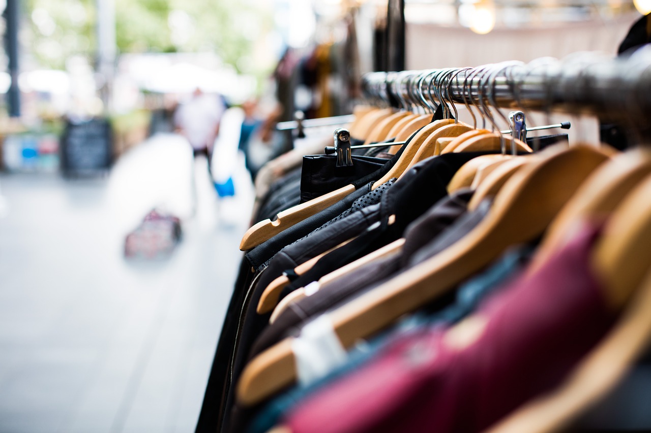 hangers-1850082_1280.jpg
