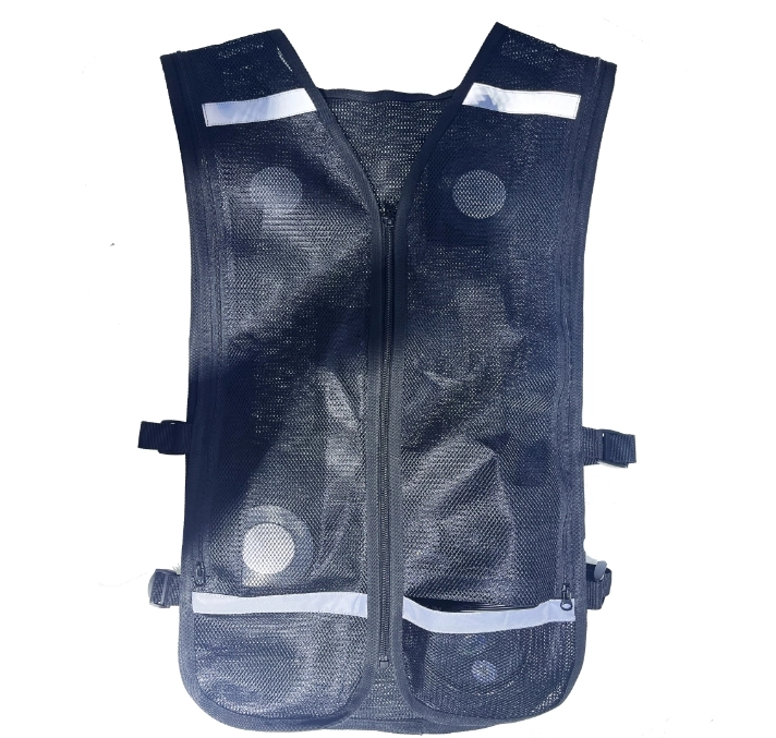 Graphene semiconductor refrigeration and heating suit