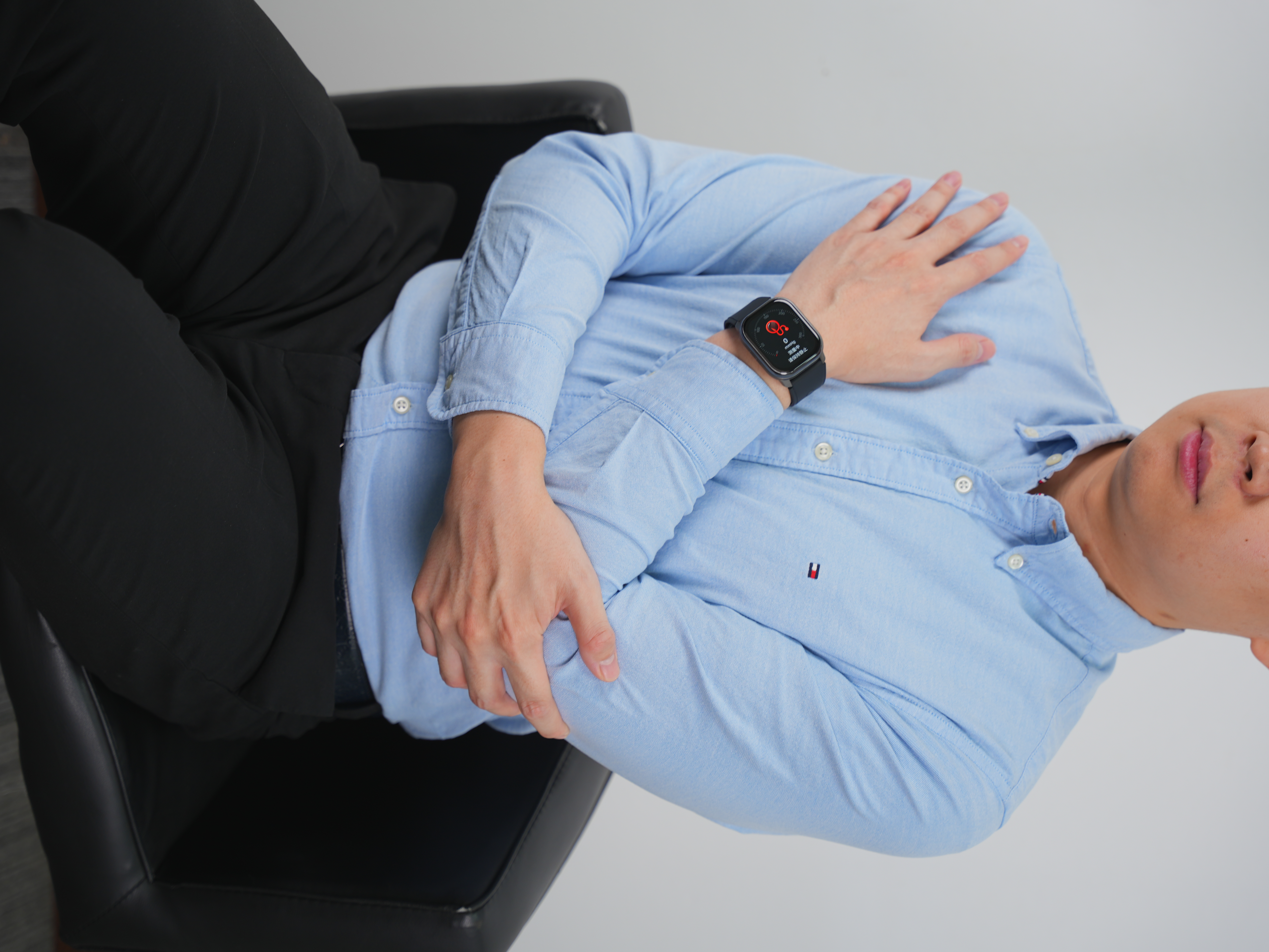 Wearable health device used in an everyday wellness setting