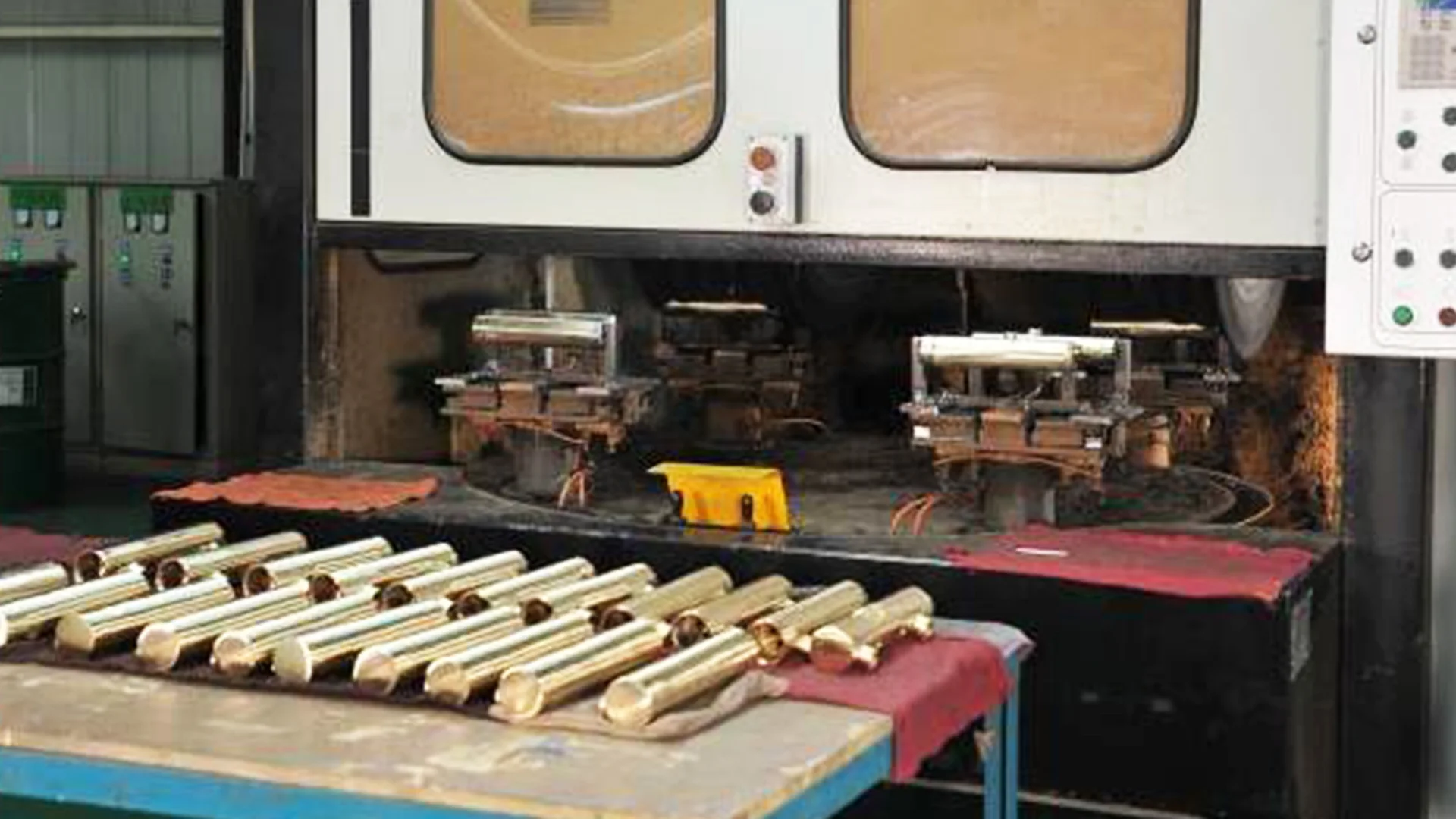 MICAWA cabinet packing