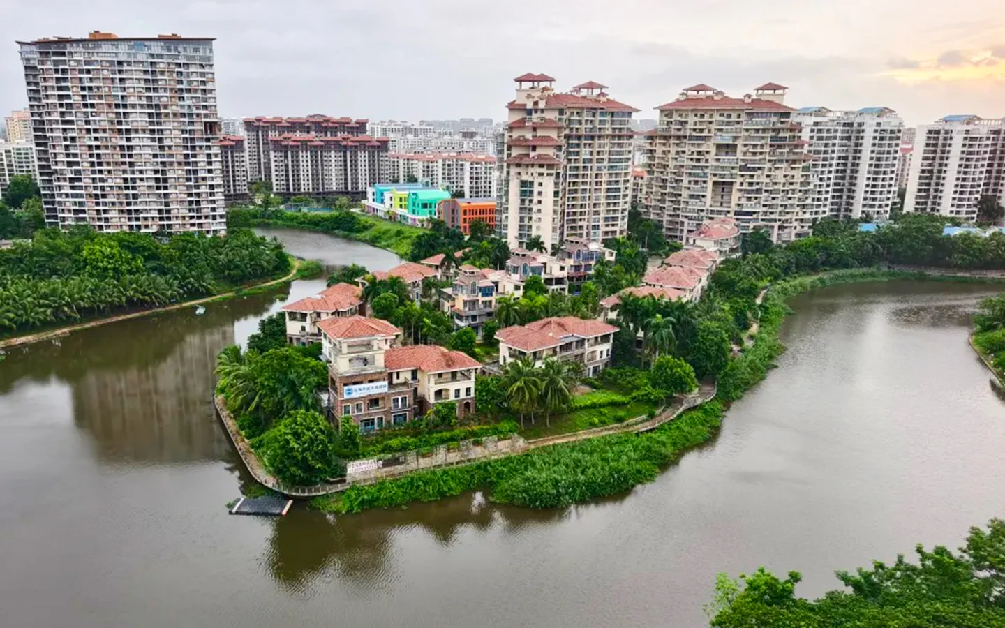 Qionghai Palm Peninsula project