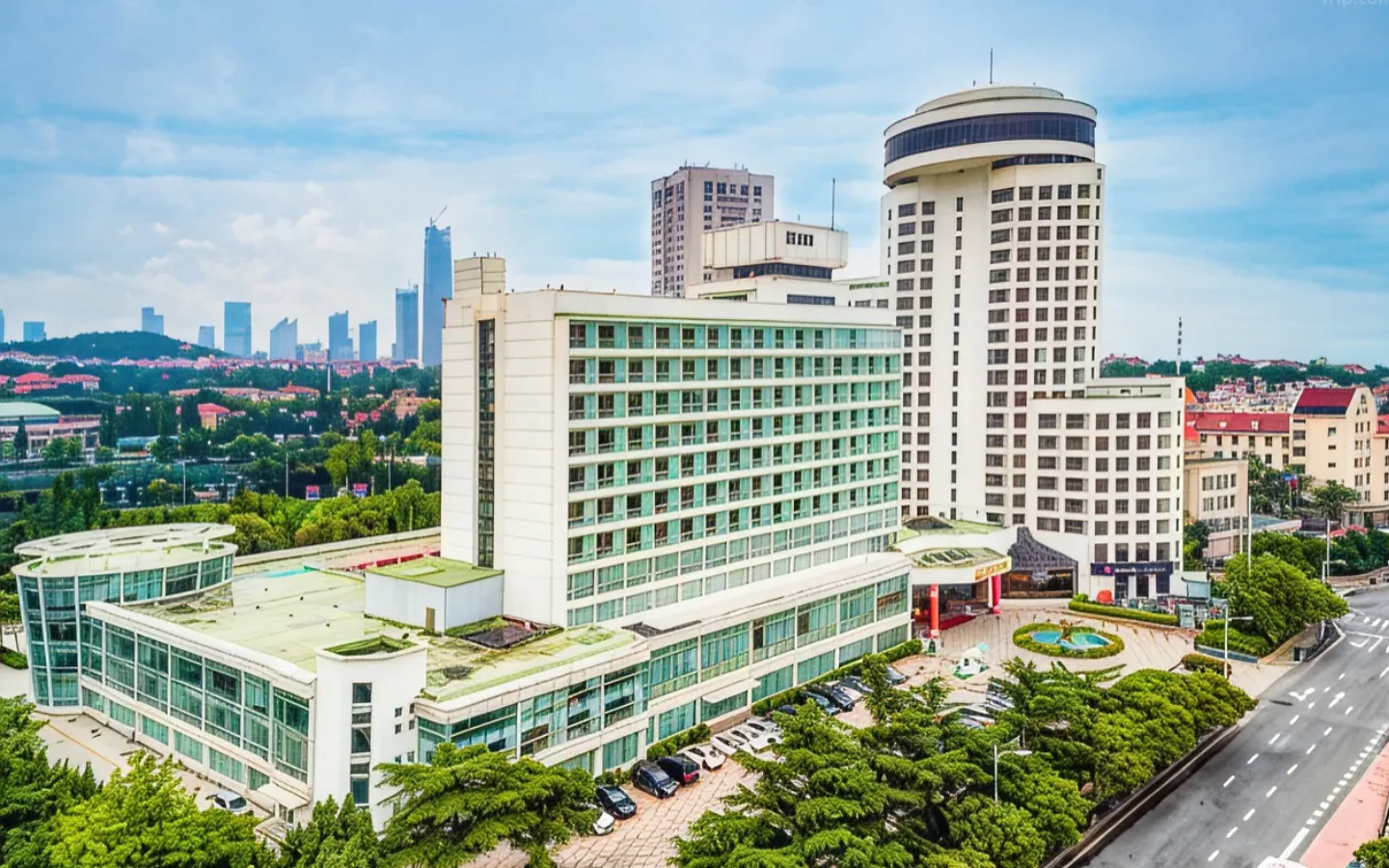 Qingdao Huiquan Dynasty Hotel exterior