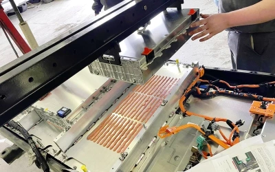 Enhancing Industrial EV Battery Performance with Thermal Conductivity Gel