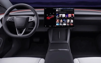 Tesla Wireless Charging Module Is Coated with Pink Thermal Putty to Enhance Heat Dissipation and Reduce Temperature Rise
