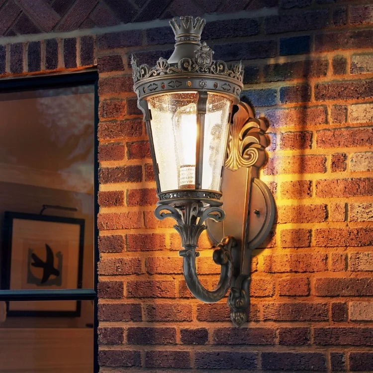 Outdoor lamp