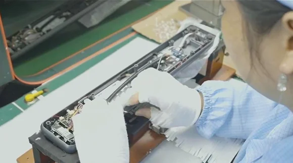 Secure the locking screw