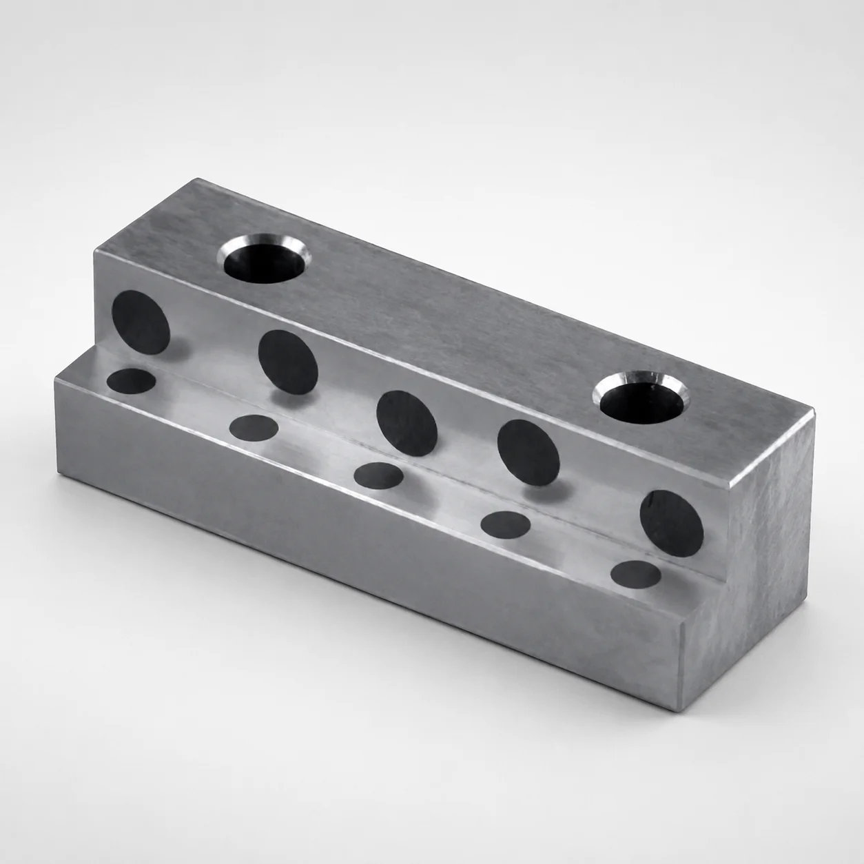 Self-Lubricating L-Gibs Oil-Free Heel Groove (Metric)