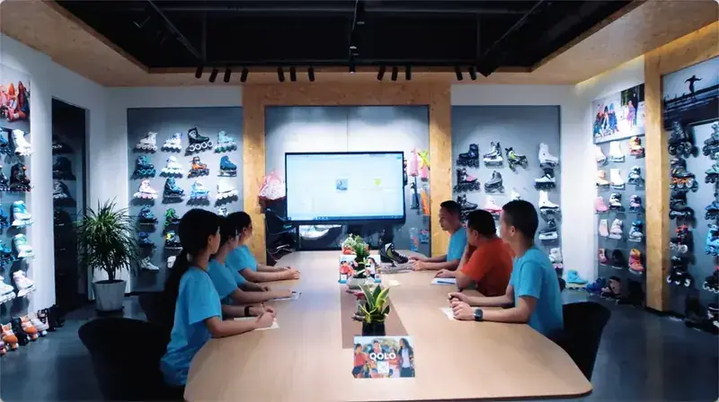 R&D engineering team collaboration meeting