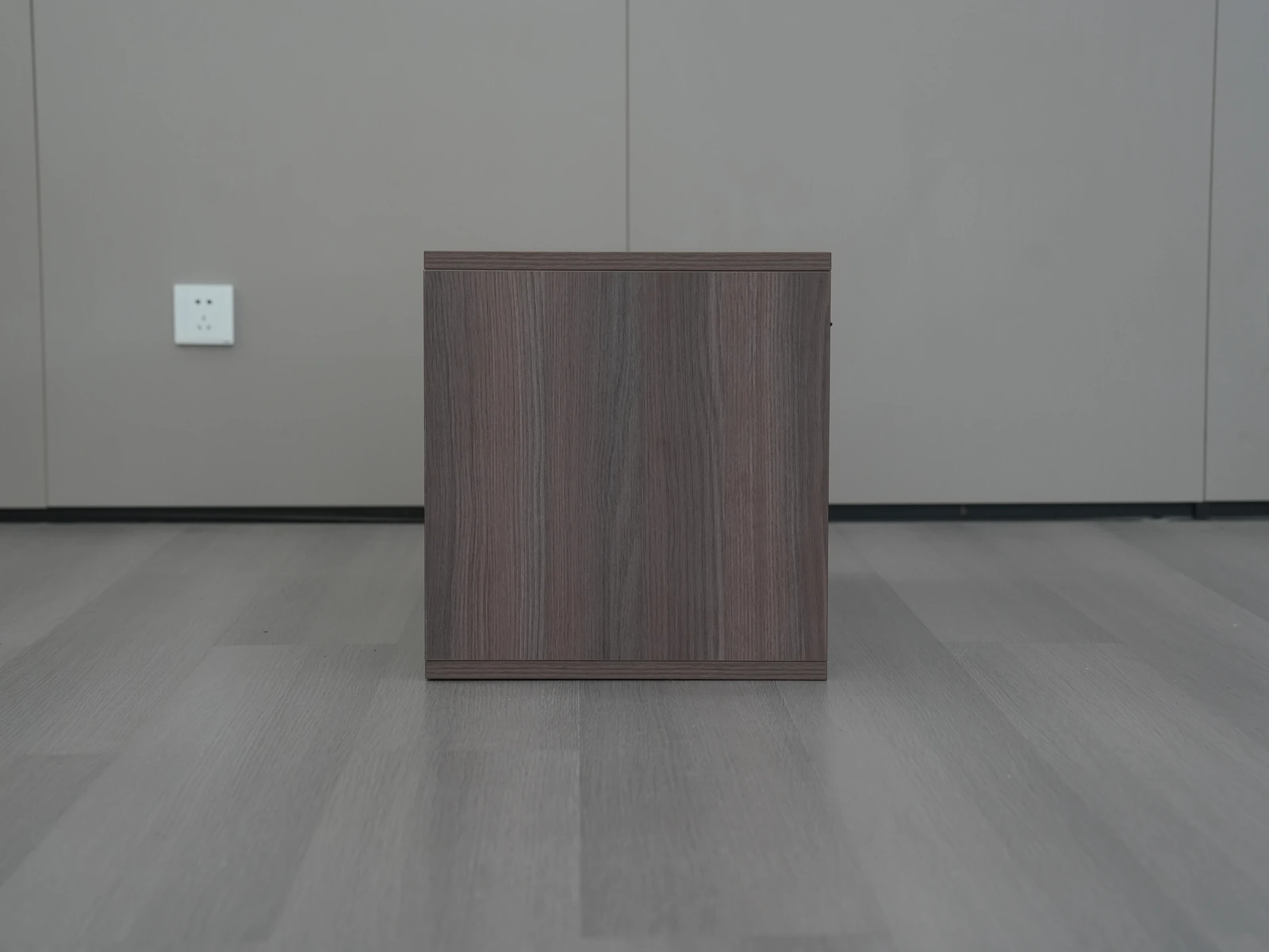 Modern Minimalist Dark Walnut TV Stand F6001 detail 6