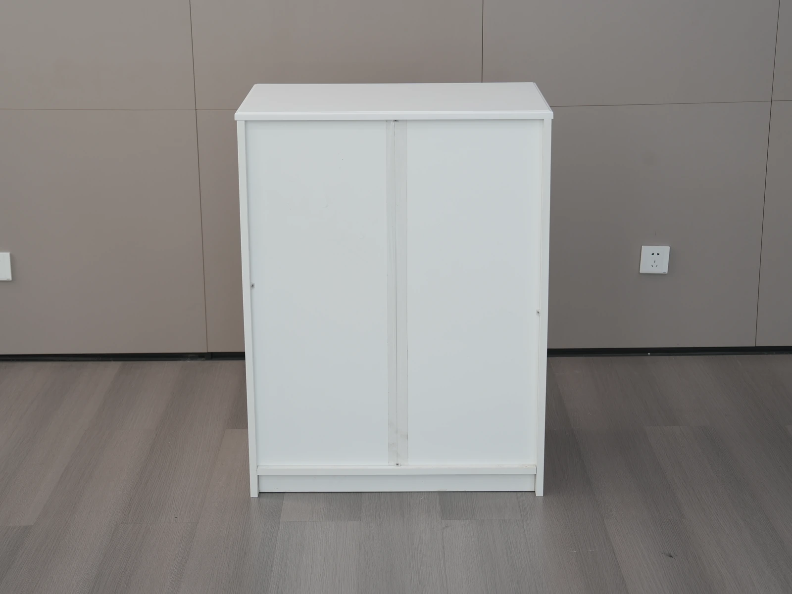 Modern Four-Drawer Storage Chest E5004 detail 10