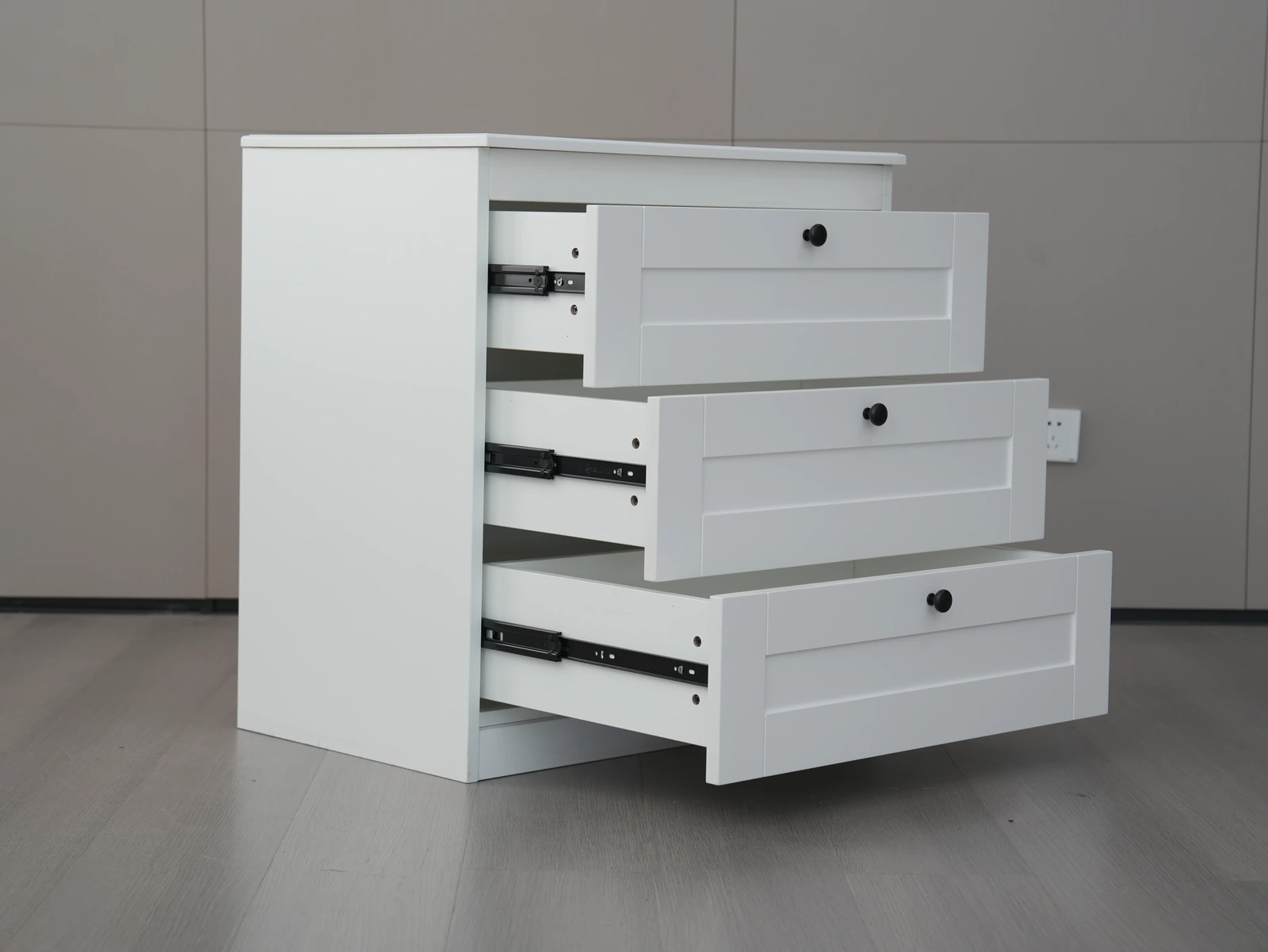 Minimalist White 3-Drawer Storage Dresser E5006 detail 7