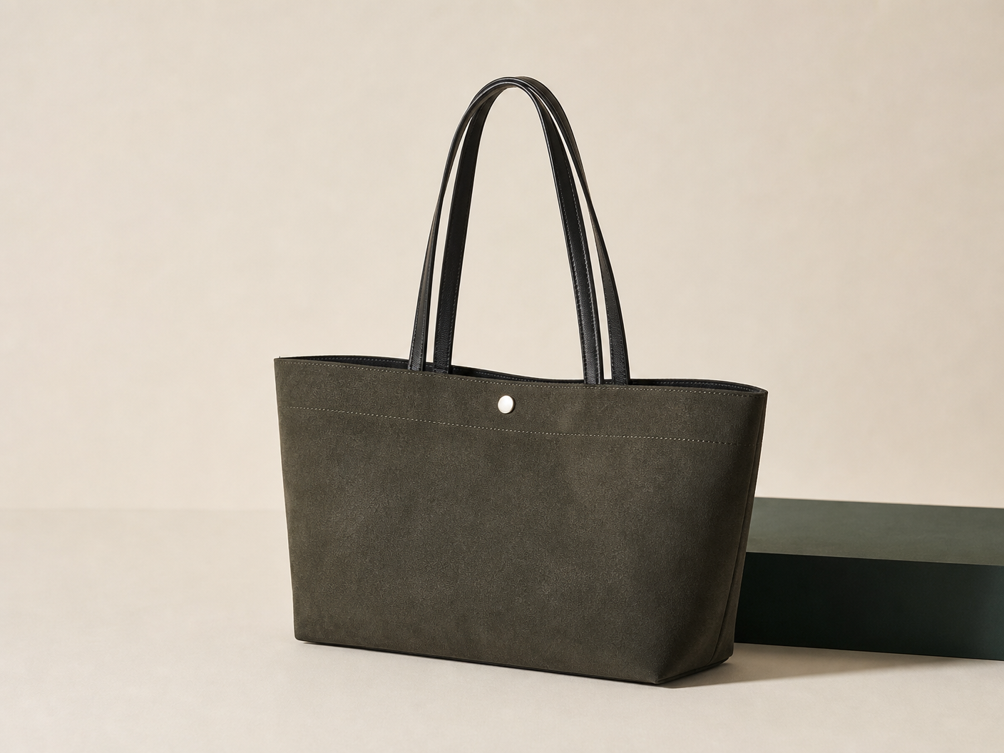 BLOOM-106 Moss East-West Shopper main catalog image