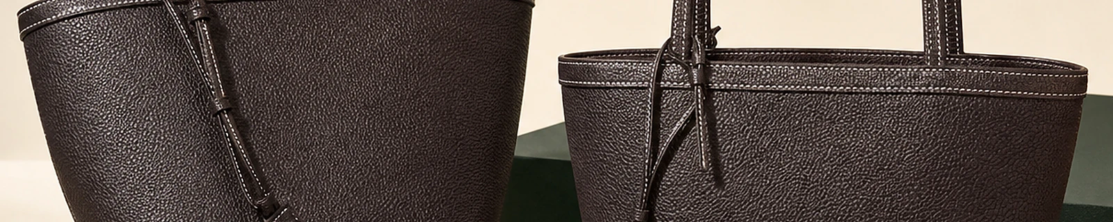 BLOOM-208 close-up showing pebbled grain seams and tote construction