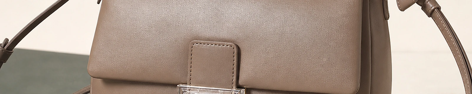BLOOM-402 close-up showing taupe box-bag panels edges and hardware