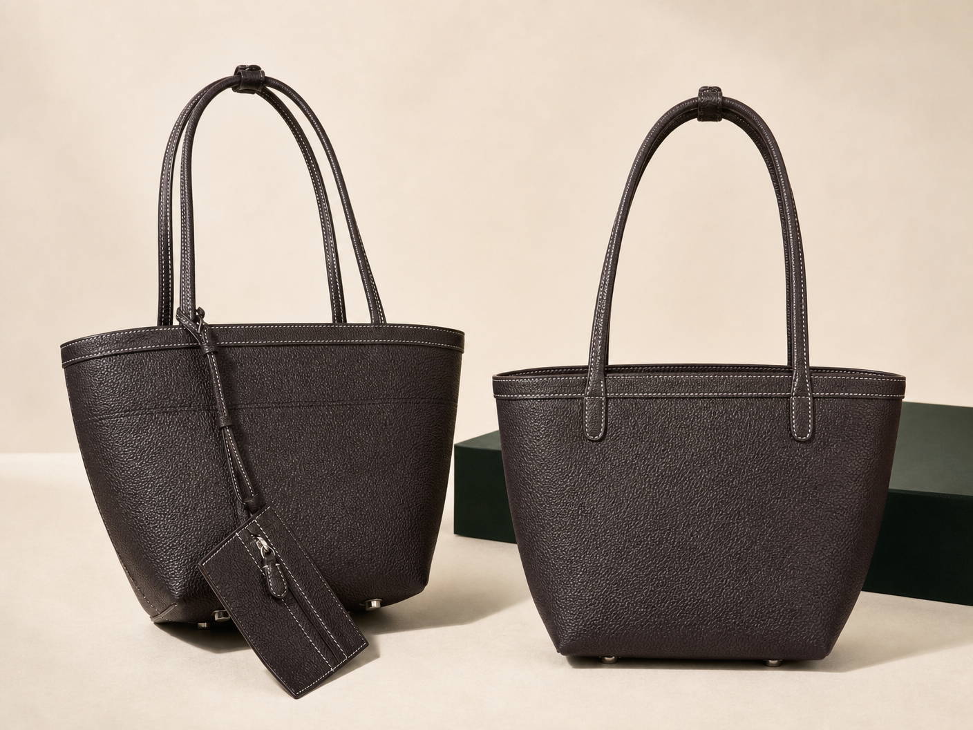 BLOOM-208 Pebbled Everyday Tote rear construction view